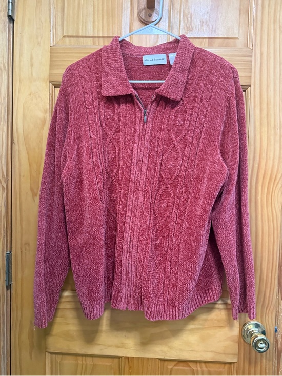 Alfred Dunner Sweaters - Alfred Dunner Rose-Red Chenille Cable Zip-Front Cardigan w/small beading size XL